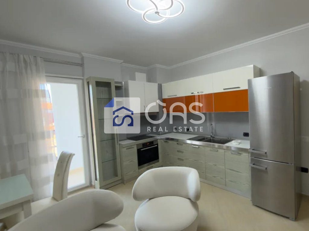 Jepet Apartament me qera 1+1   21 dhjetori