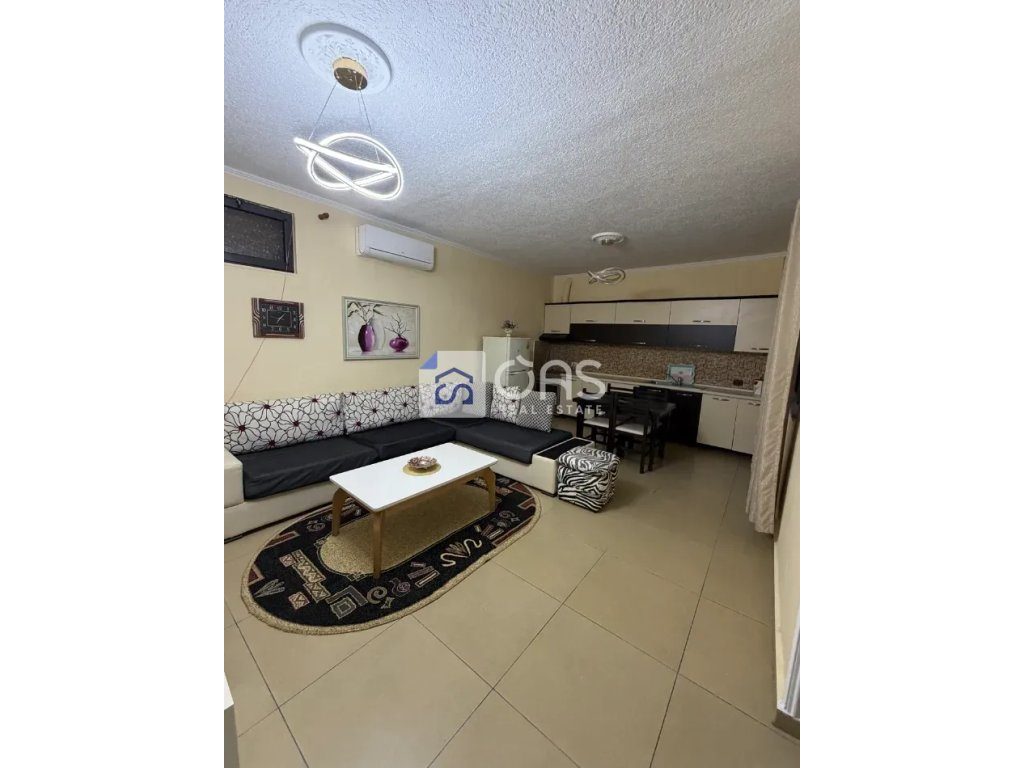 Jepet me qera apartament 2+1 rruga Jordan misja