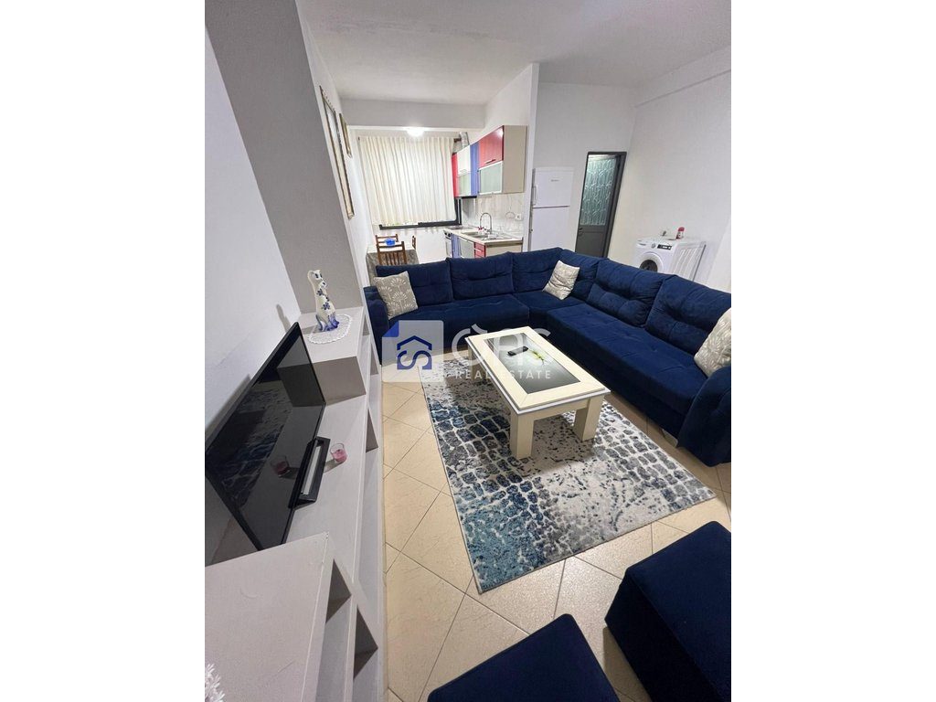 Jepet me qera apartament 1+1 tek 5 Maj