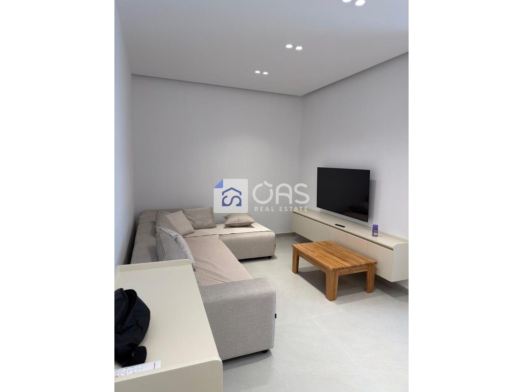 Jepet me qera  apartament 1+1+garazhd ne Shkoze