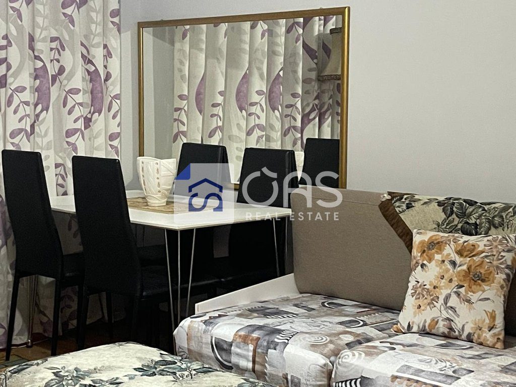 jepet me qira apartamenti 2+1  LIQENI ARTIFICIAL