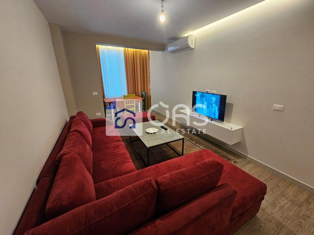 Jepet Apartment me qera 2+1  ZOGU I ZI  (UNIVERSITETI I SPORTEVE)