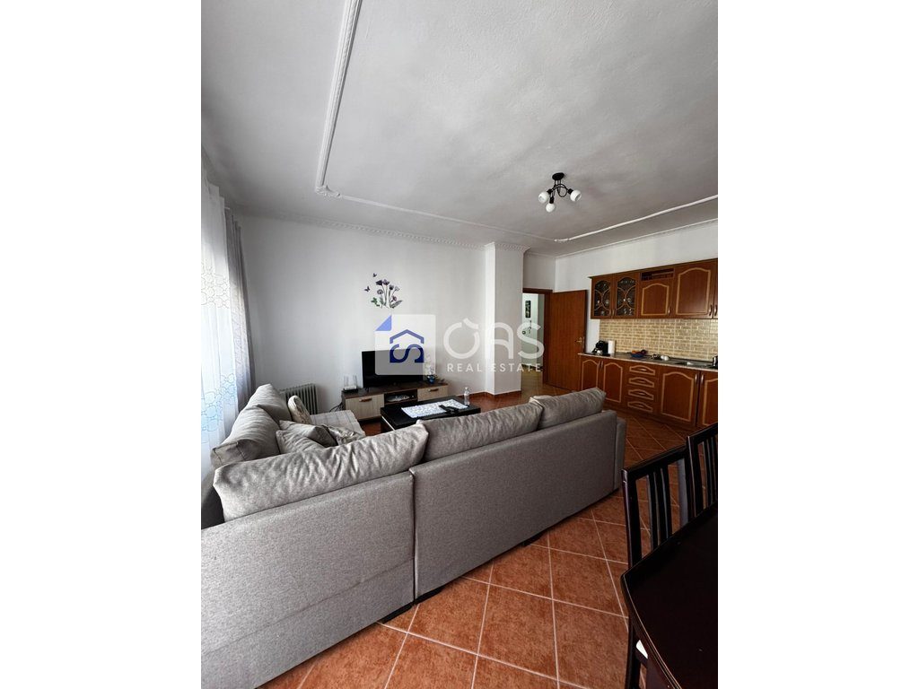 Jepet me qera apartament 2+1 ne Yzberisht