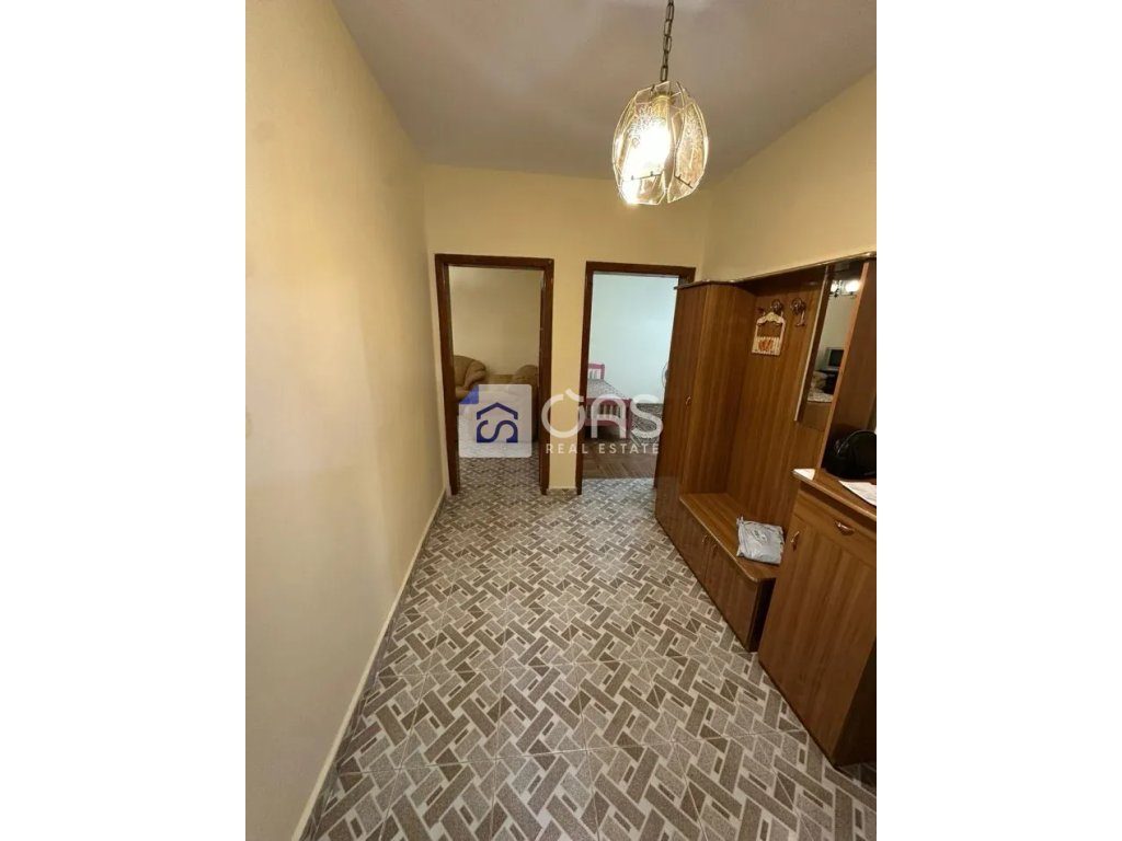 Jepet Apartment me qera 3+1 zogu i pare (fakulteti i shkecave te natyres)