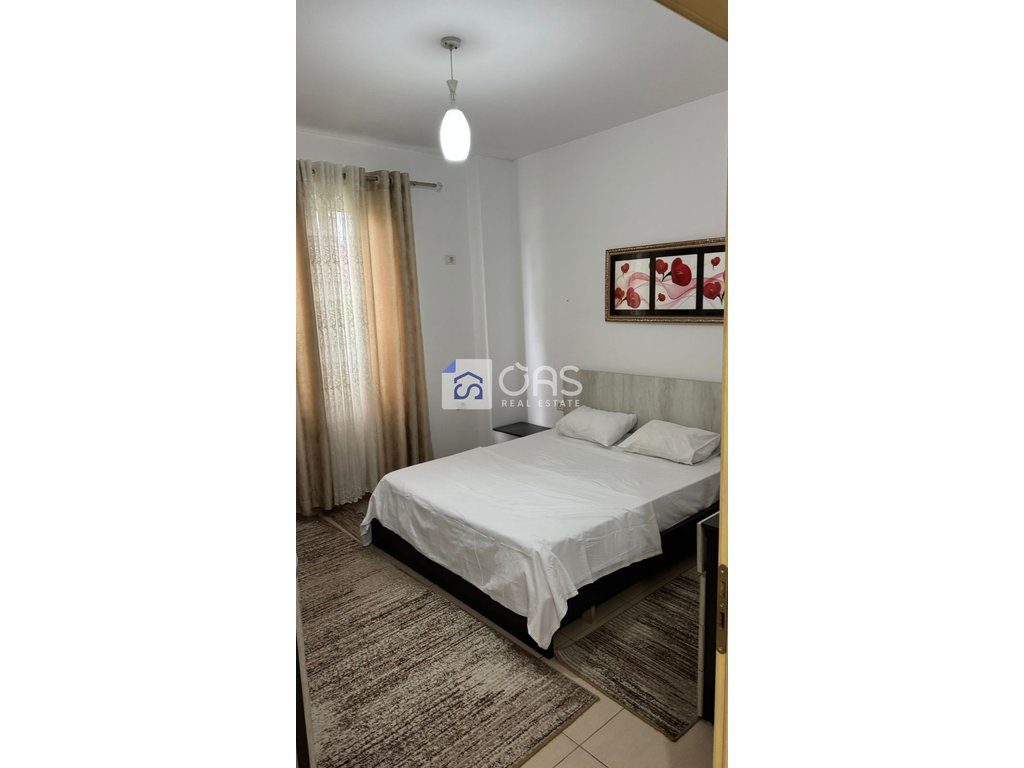Jepet apartament me qera 1+1 5 Maj