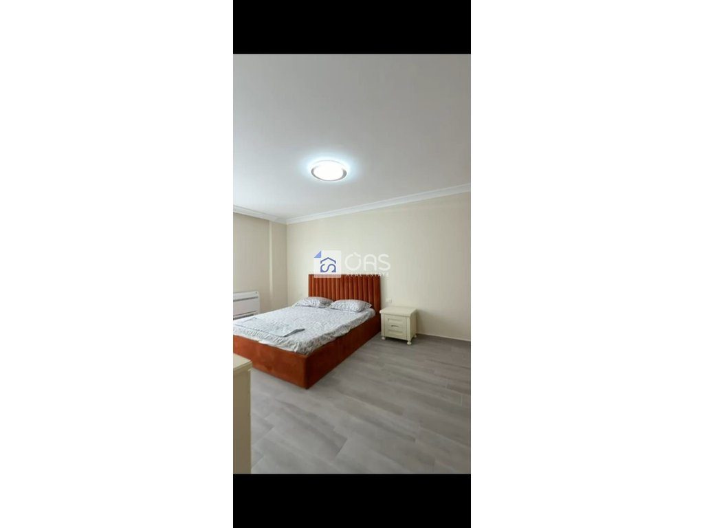 Jepet Apartament me qera 1+1  Ne 5 Maj