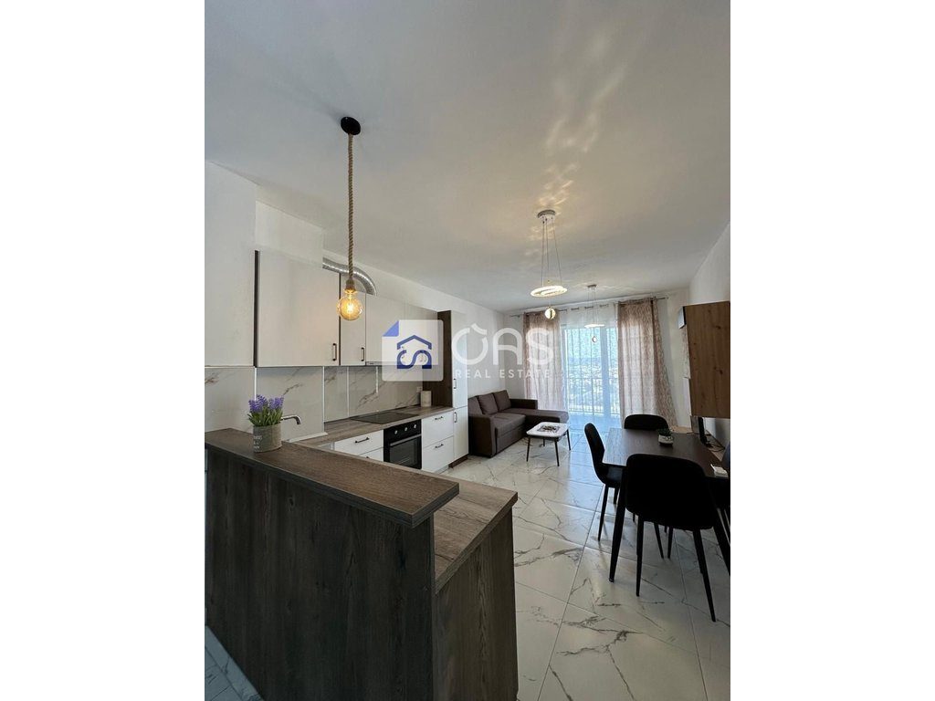 Jepet apartament 2+1+Parkim me qera Te Univers City