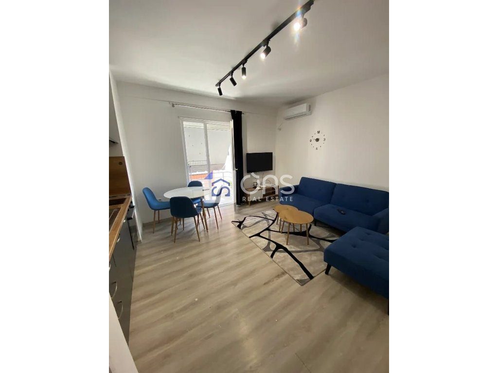 Jepet apartament me qera 1+1 Selite