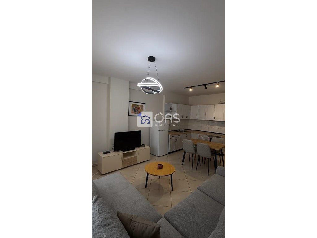 Jepet me qera apartament 2+1 Ne Astir