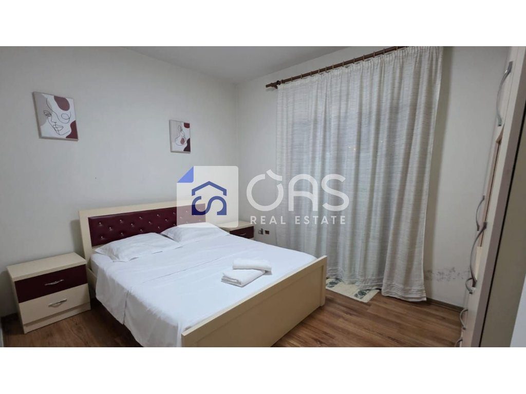 Jepet apartament me qera 1+1 Rruga E Elbasanit