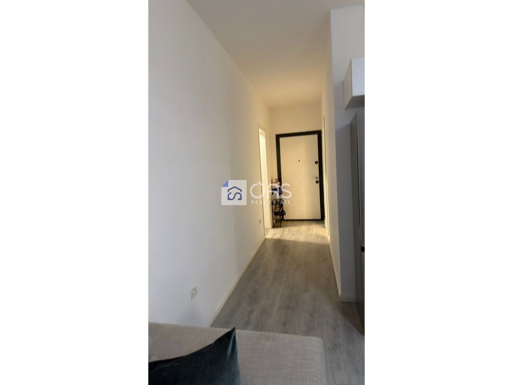Jepet apartament me qera 2+1 5 maj