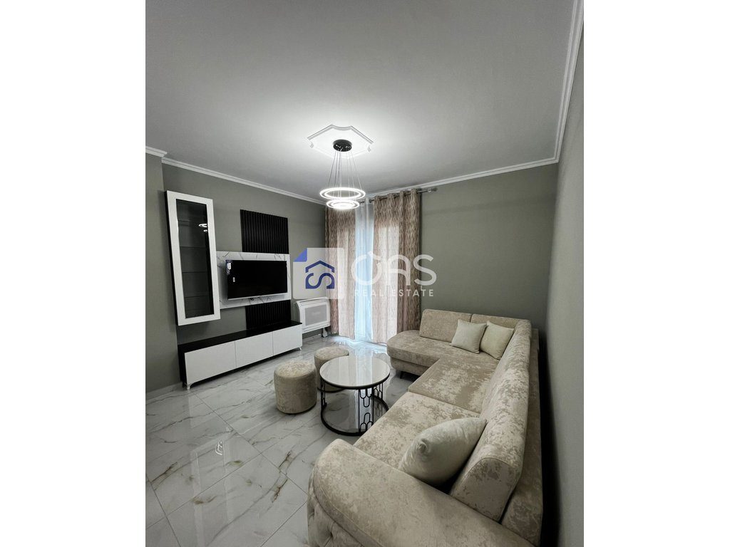 Jepet apartament me qera 1+1 ne Astir