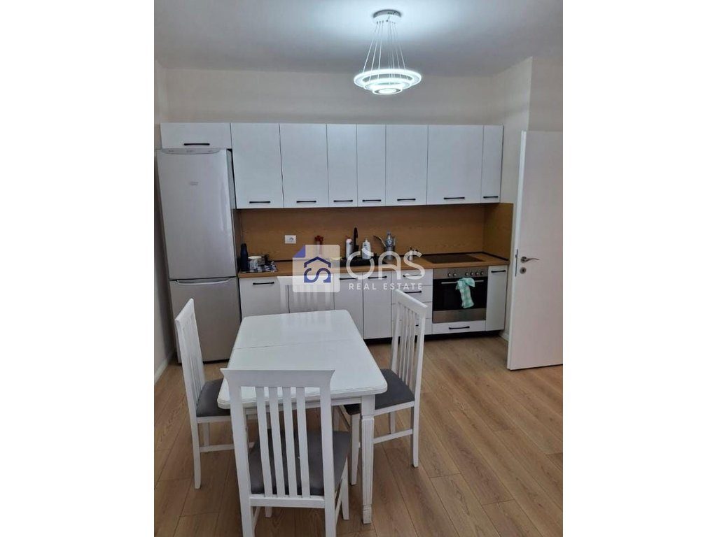 Jepet me qira apartamenti 2+1+2 Te Fusha Aviacionit(Clover Residence)