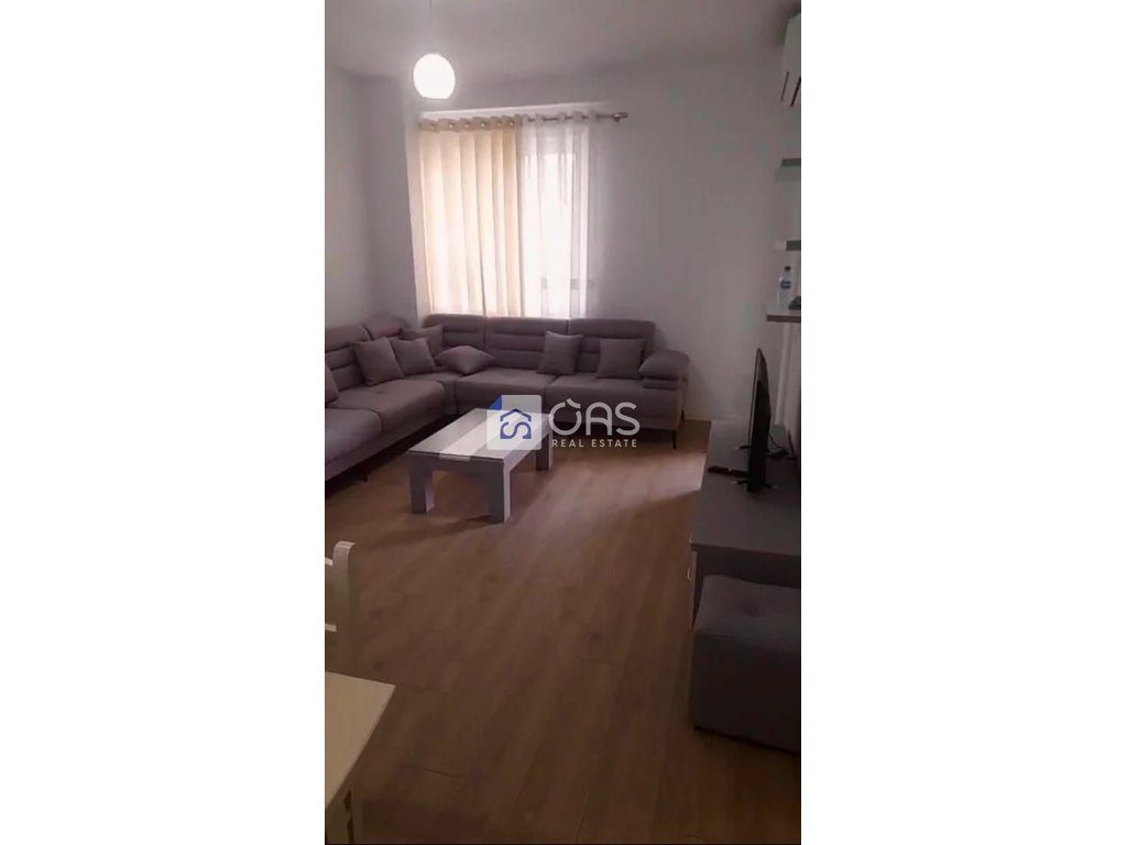 Jepet me qira apartamenti 1+1 Ne Yzberisht
