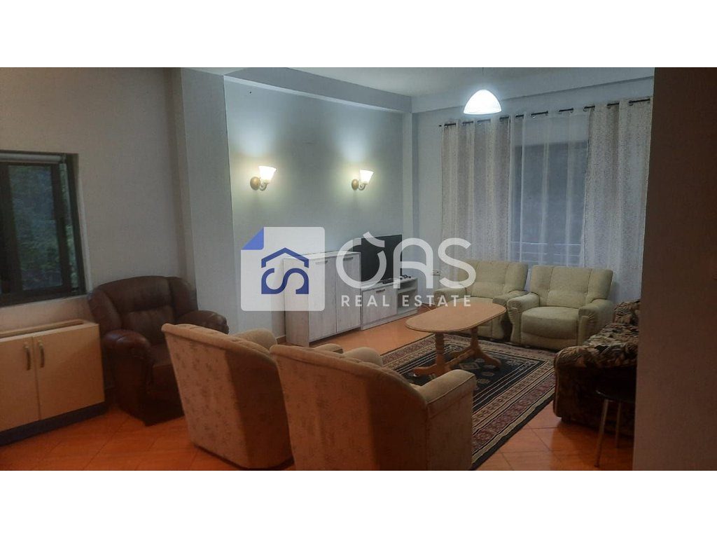 Jepet Apartament me qera 3+1   QYTET STUDENTI