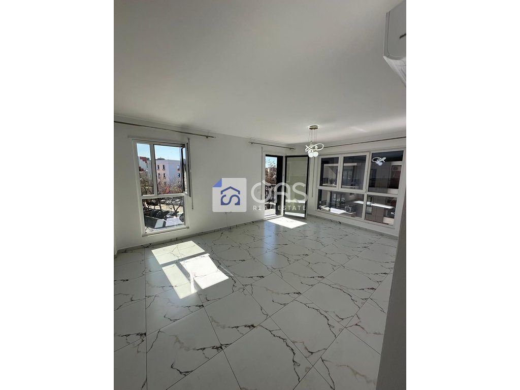 Jepet apartament me qera 2+1 ne fund te rruges Don Bosko.