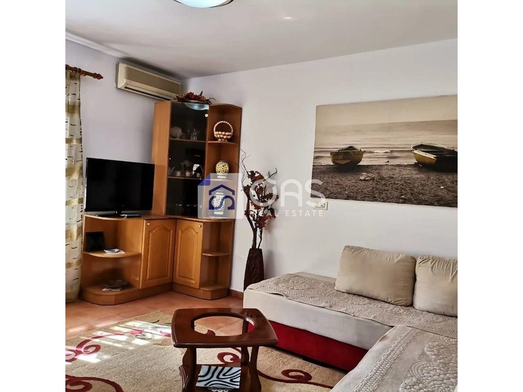 Jepet Apartament me qera 2+1 QENDER (Tefta Tashko)