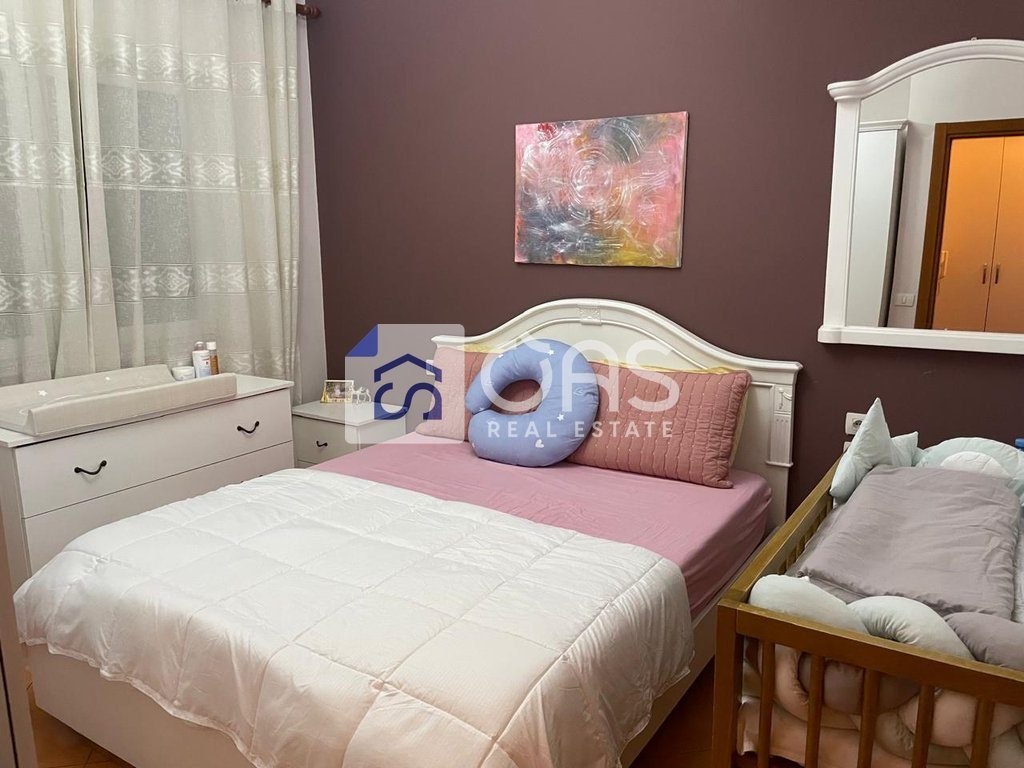 Jepet me qira apartamenti 1+1 TE Stadiumi Air ALbania