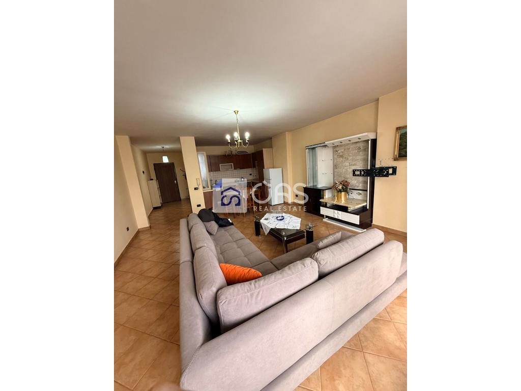Jepet apartament me qera 2+1 tek Delijorgji
