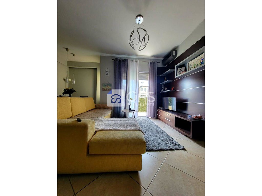Jepet me qera apartament 1+1 Ne Ali Dem