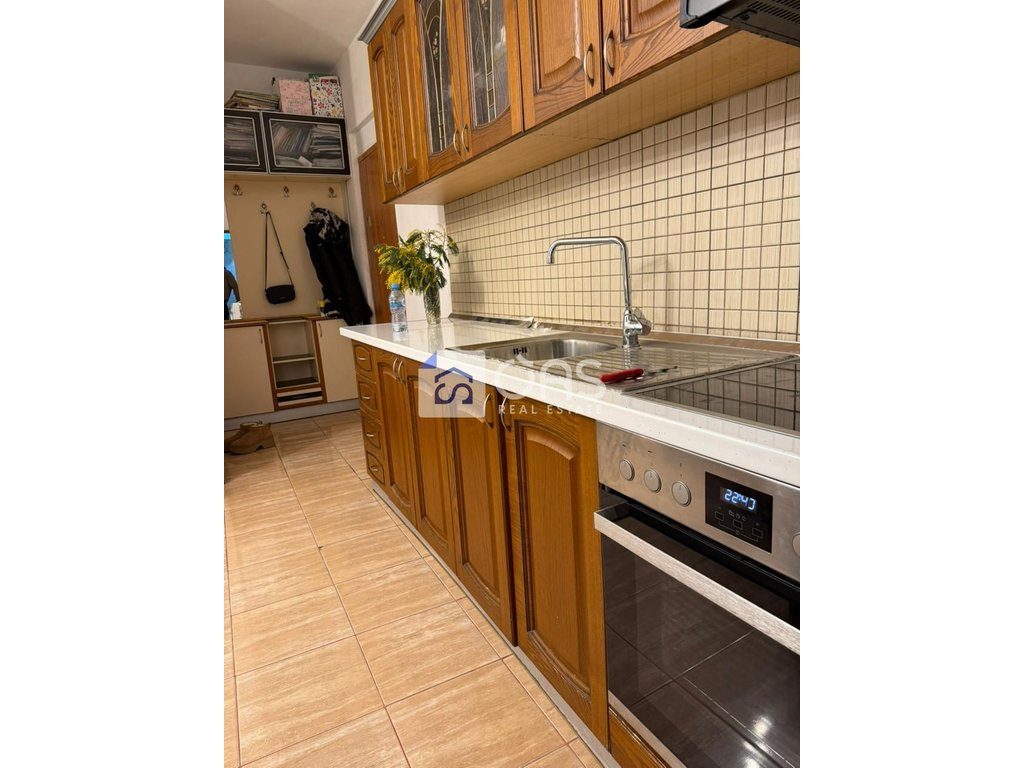 Jepet me qera apartament 1+1 ne Astir.