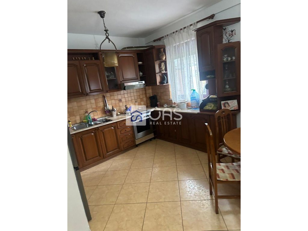 Shitet apartament 2+1 Kodra Djellit