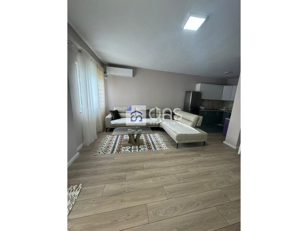 Jepet apartament me qera 2+1 Fresk
