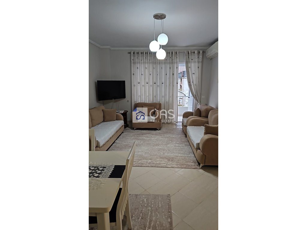 jepet me qera apartament  2+1 tek Kodra e Diellit