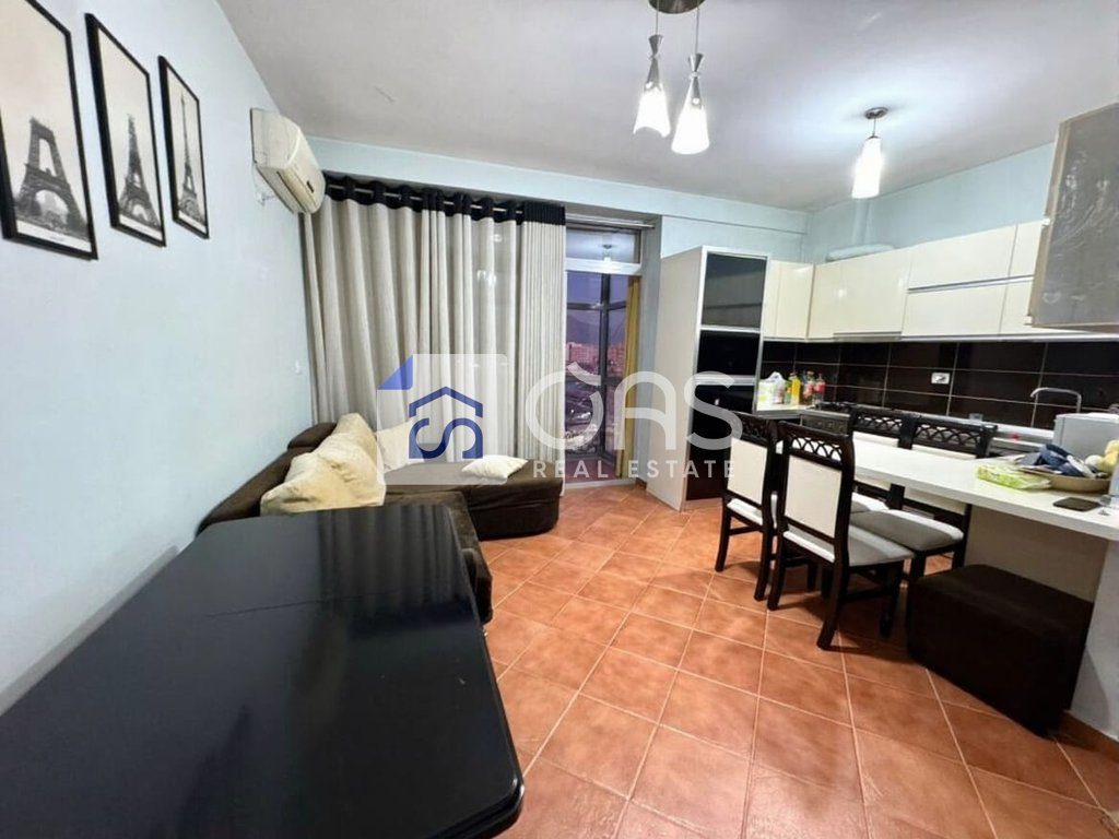 Jepet me qera apartament 2+1 ne Astir