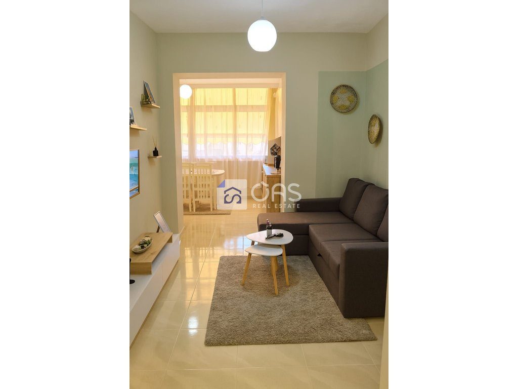 Jepet apartament me qera 1+1 ne Qender