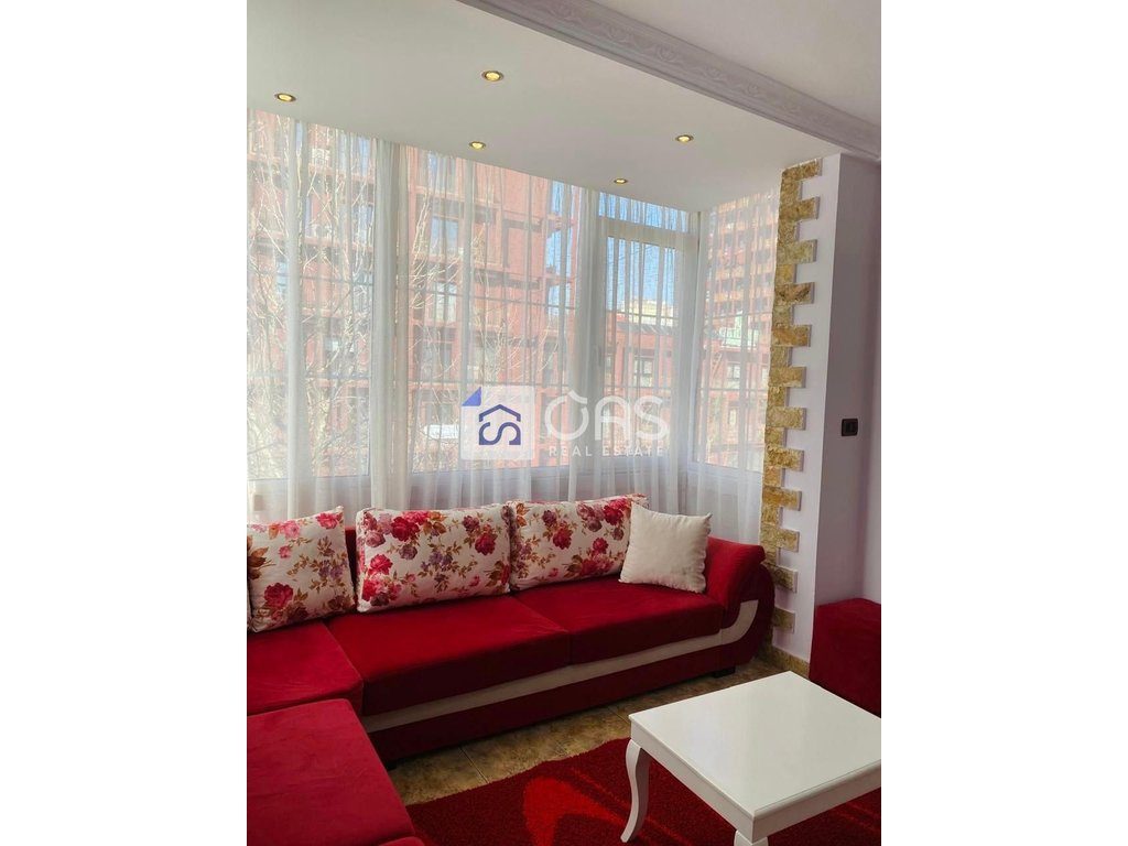 Jepet apartament me qera 2+1 tek Rruga e Kavajes