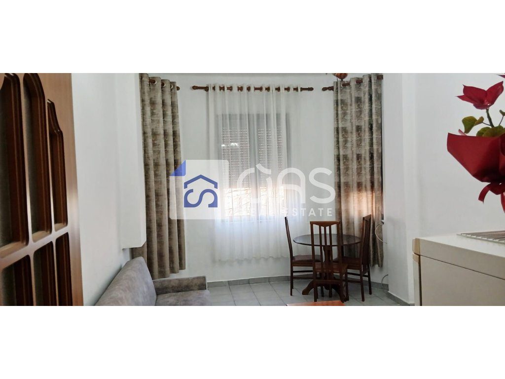 Jepet apartament me qera 1+1 ne Bllok