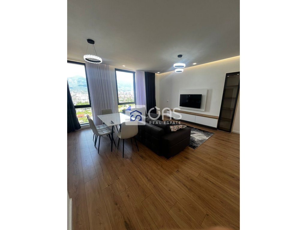 Jepet me qera super apartament 1+1 tek Bulevardi i ri.