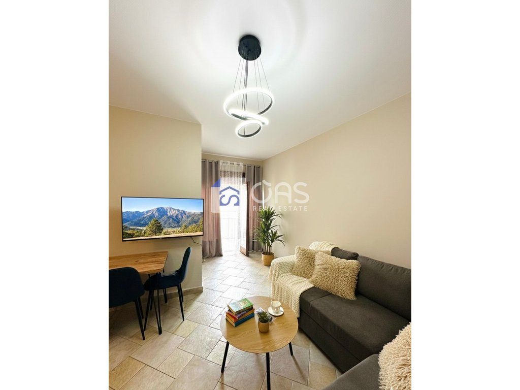 Jepet me qera apartament 1+1 ne Qender