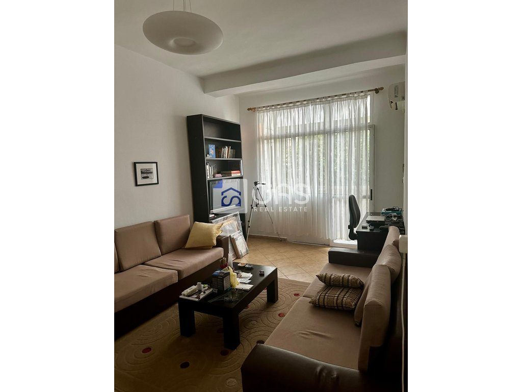 Shitet apartament 1+1 tek Rruga e Durresit