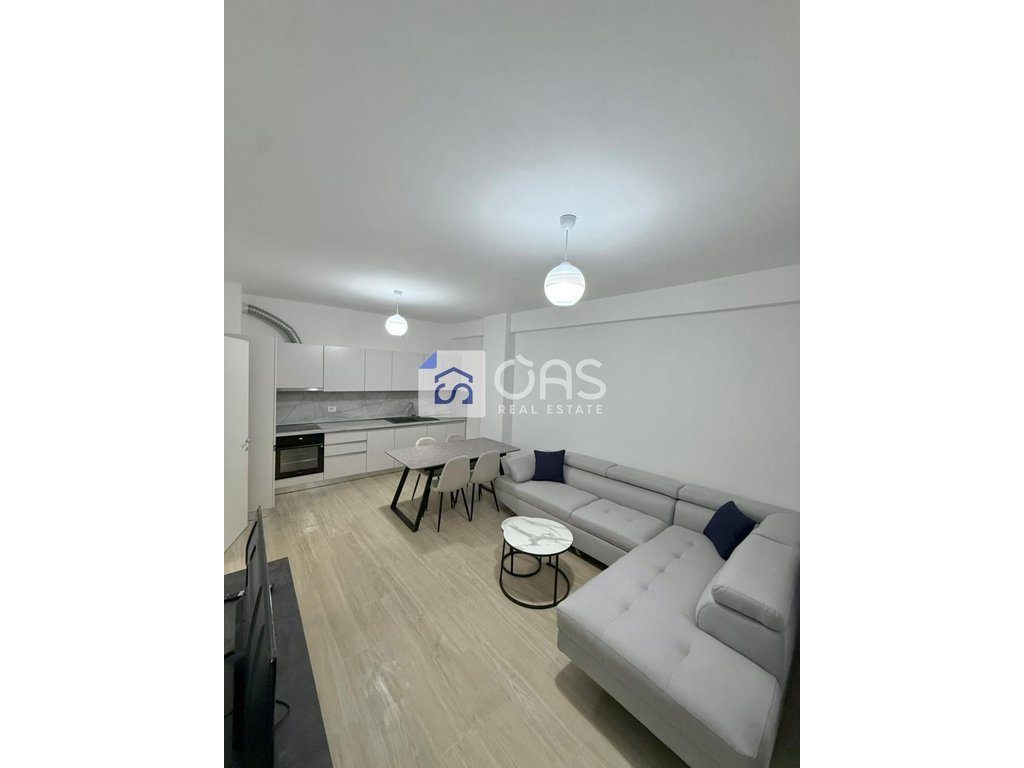 Apartament 2+2 Me Qira në Astir, Tiranë - 700€ | 105 m²