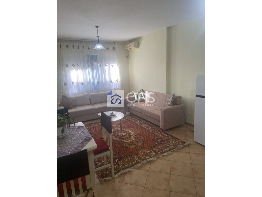 Jepet me qera apartament 1+1 tek Selvia