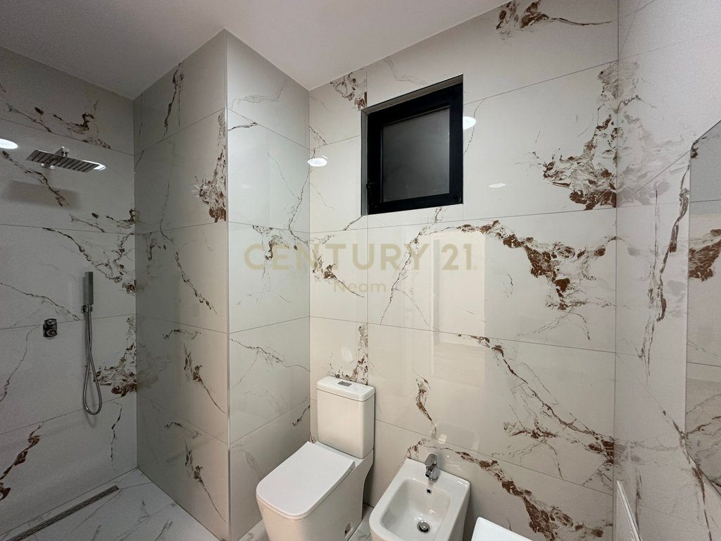 Apartament 2+1 Për Shitje në Liqeni i Thatë, Tiranë - 287,000€ | 106.7 m²