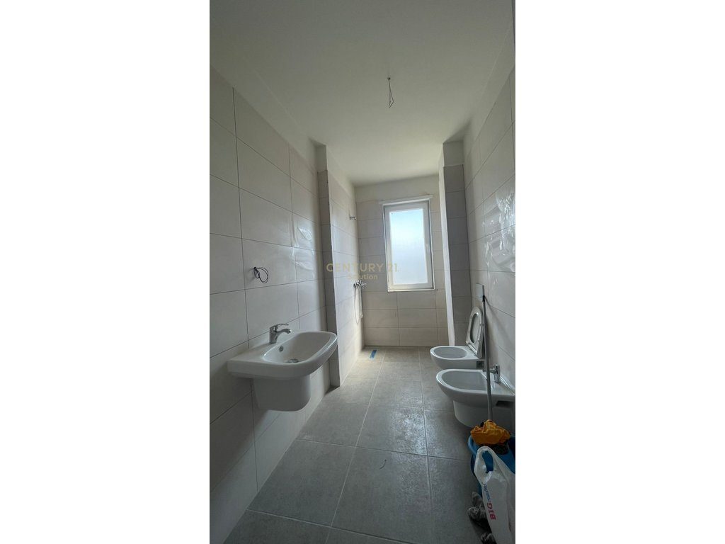 APARTAMENT 2+1 PER QIRA TEK UNIVERS CITY !