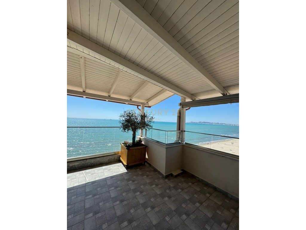 Jepet me Qera Apartament 2+1 me Pamje Panoramike Deti në Shkëmbin e Kavajës, Durrës