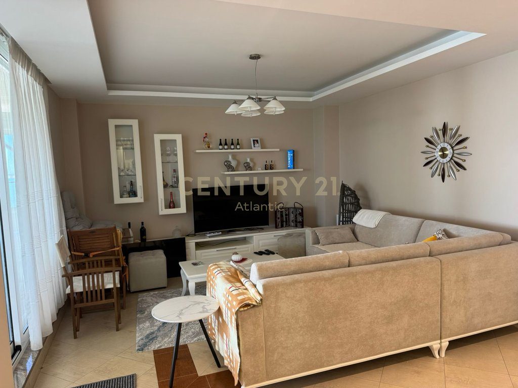 Jepet me Qera Apartament 2+1 me Pamje Panoramike Deti në Shkëmbin e Kavajës, Durrës