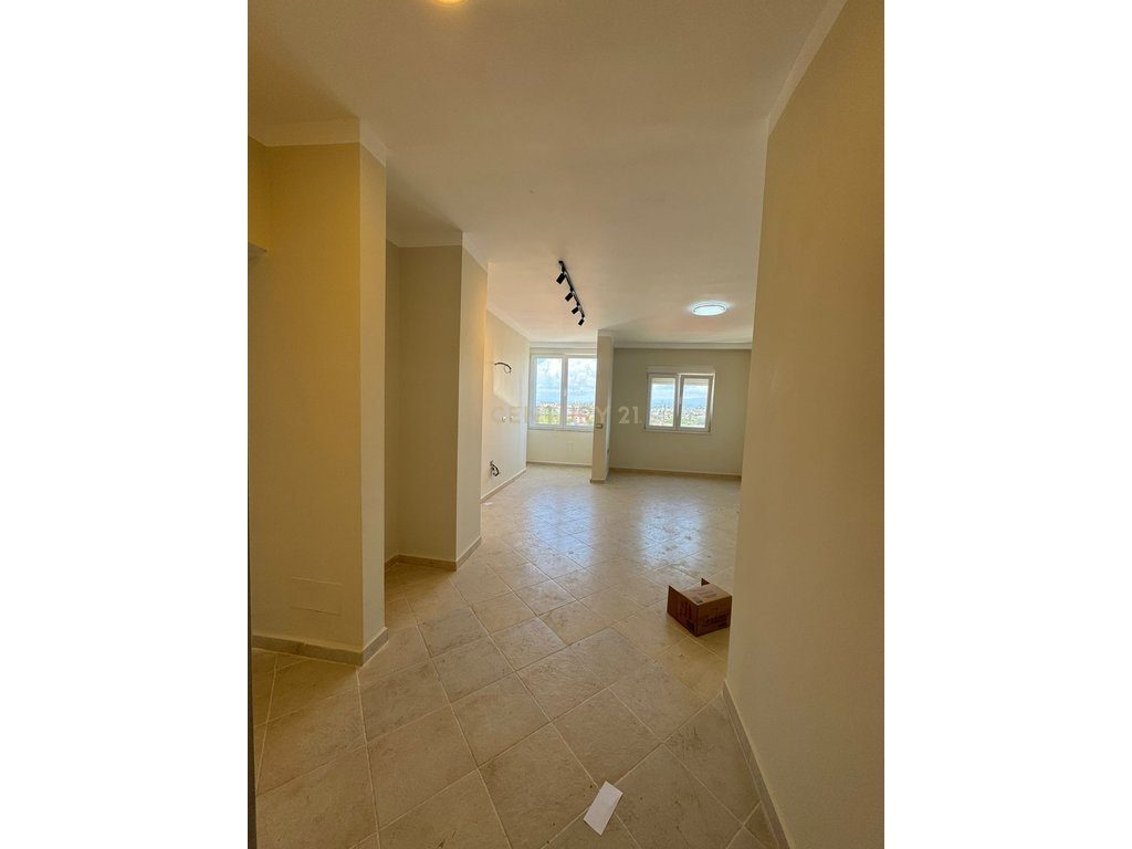 Apartament 1+1 Për Shitje në Plazh, Durrës !