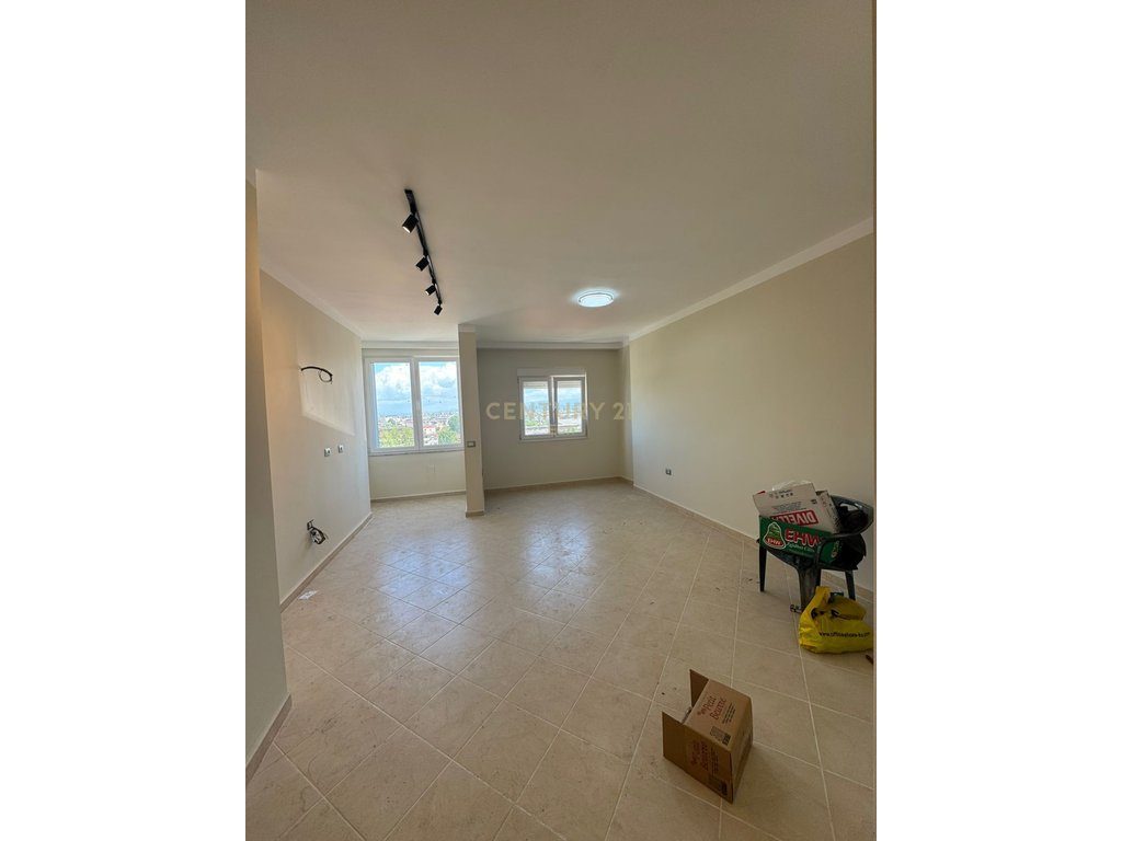 Apartament 1+1 Për Shitje në Plazh, Durrës !