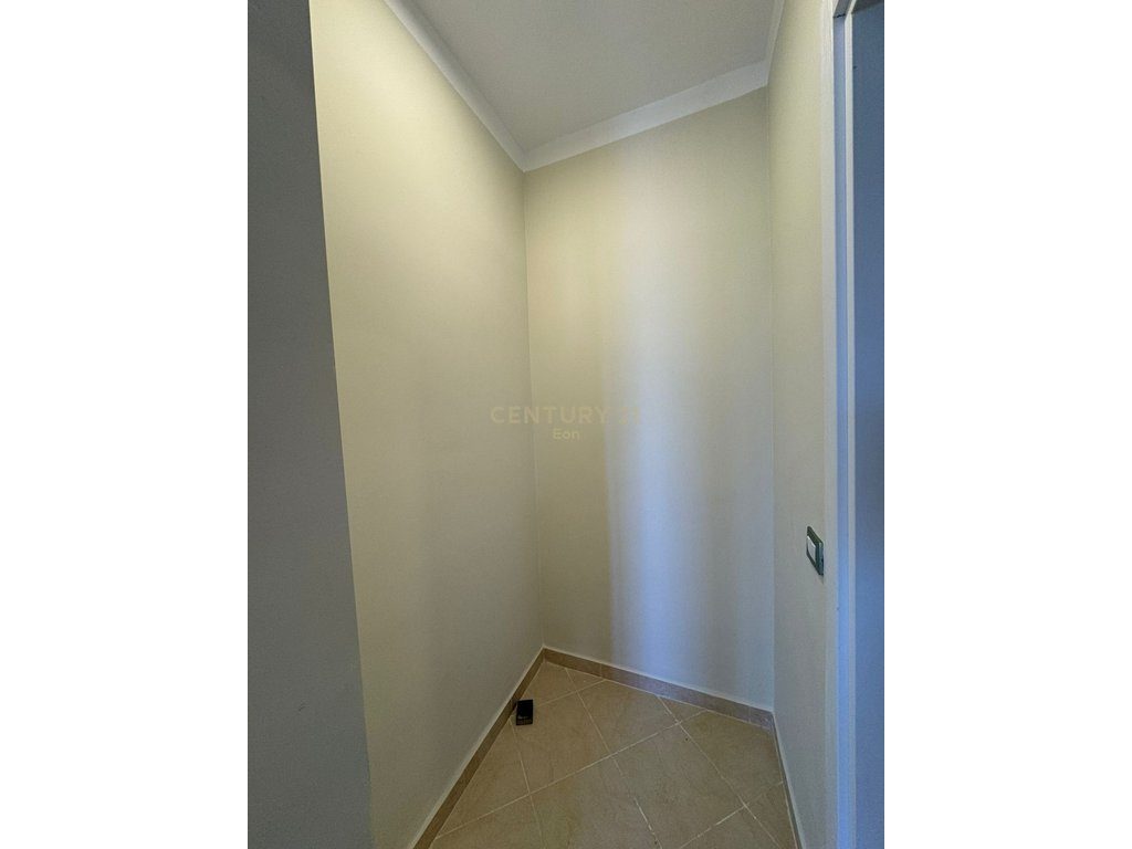 Apartament 1+1 Për Shitje në Plazh, Durrës !