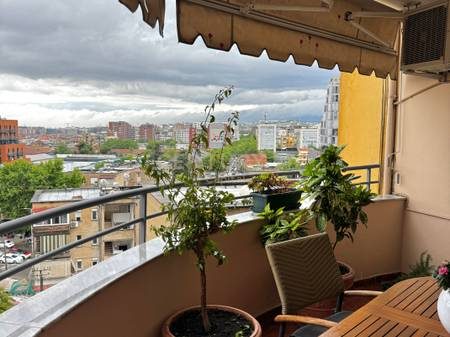 Shitet Apartament Modern 2+1+2, Rruga e Dibres