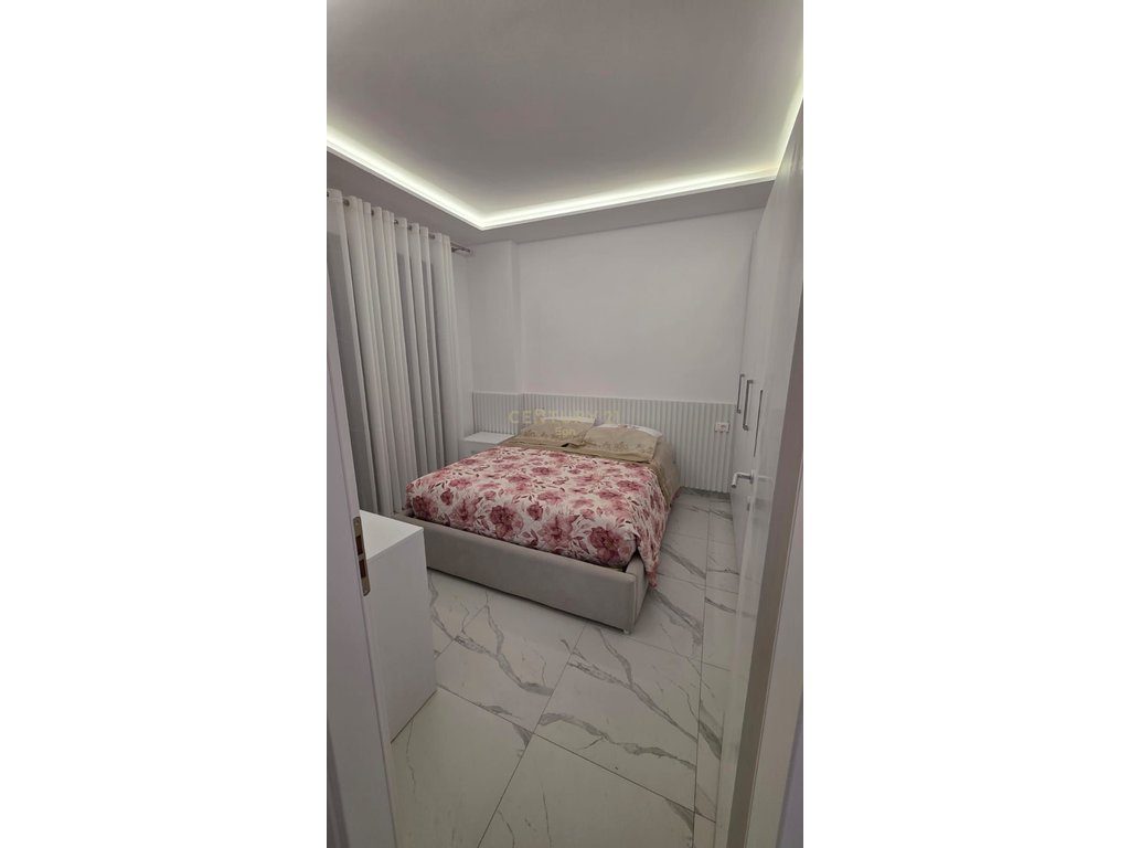 Apartament 1+1 Për Shitje tek Hotel Grint,Golem !