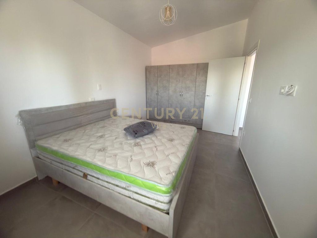 JEPET ME QIRA 1+1 I MOBILUAR NE ISH-KNETE , DURRES  !!1