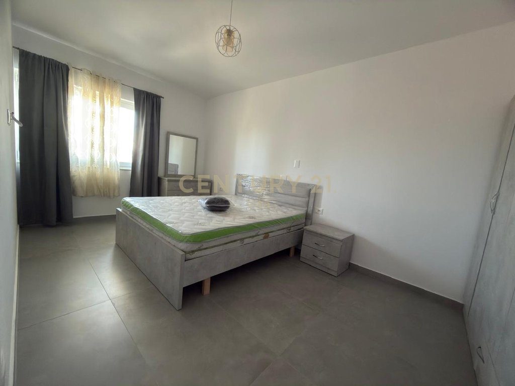 JEPET ME QIRA 1+1 I MOBILUAR NE ISH-KNETE , DURRES  !!1