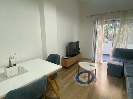 JEPET ME QIRA APARTAMENT 2+1+2 I MOBILUAR TE LIQENI I THATE