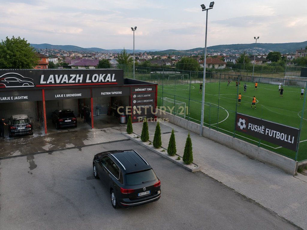 JEPET ME QIRA LAVAZH, LOKAL & FUSHË FUTBOLLI NË KAMËZ ⚽🚗